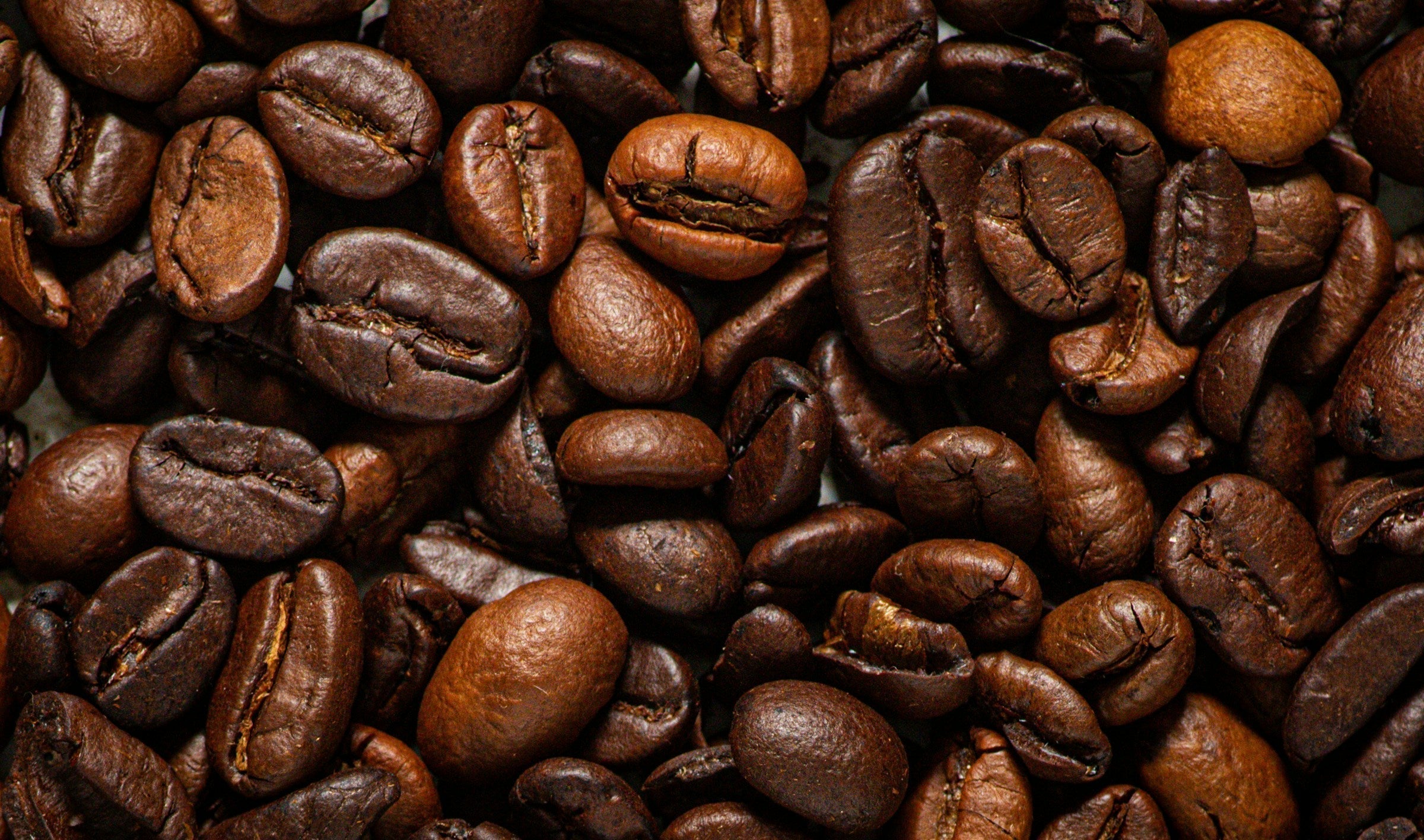 Is Cosmic Hue or Coffee Better For Your Gut?