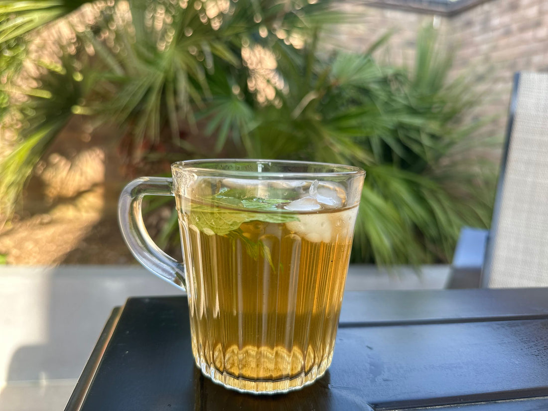 Cosmic Hue Recipe: Iced Tea With Fresh Mint